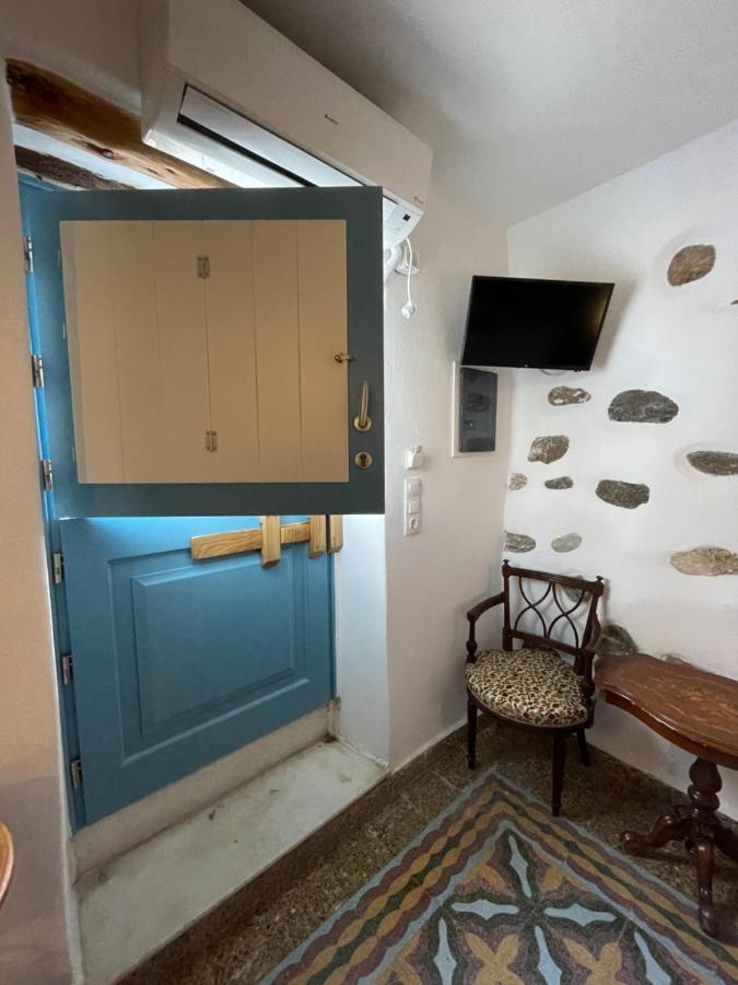 Burgos Barrio Hotel Naxos City Exterior photo