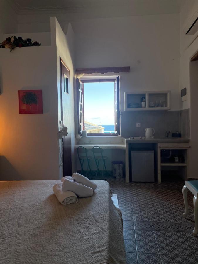 Burgos Barrio Hotel Naxos City Exterior photo