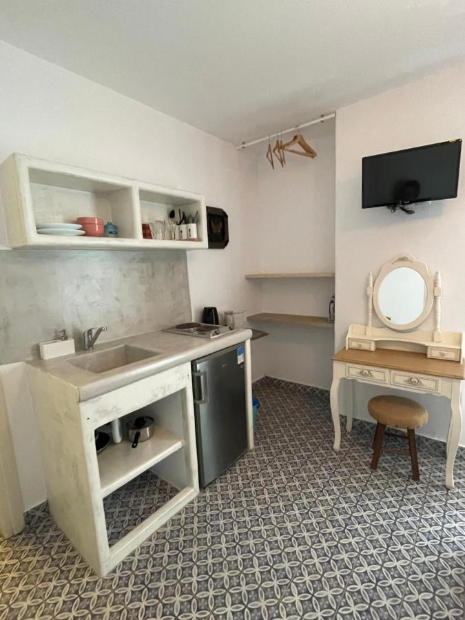 Burgos Barrio Hotel Naxos City Exterior photo