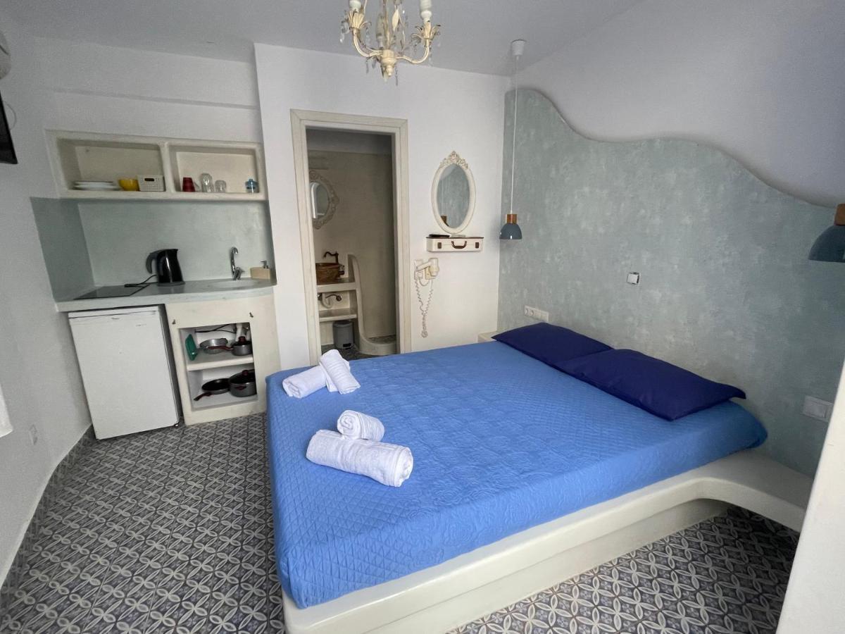 Burgos Barrio Hotel Naxos City Exterior photo